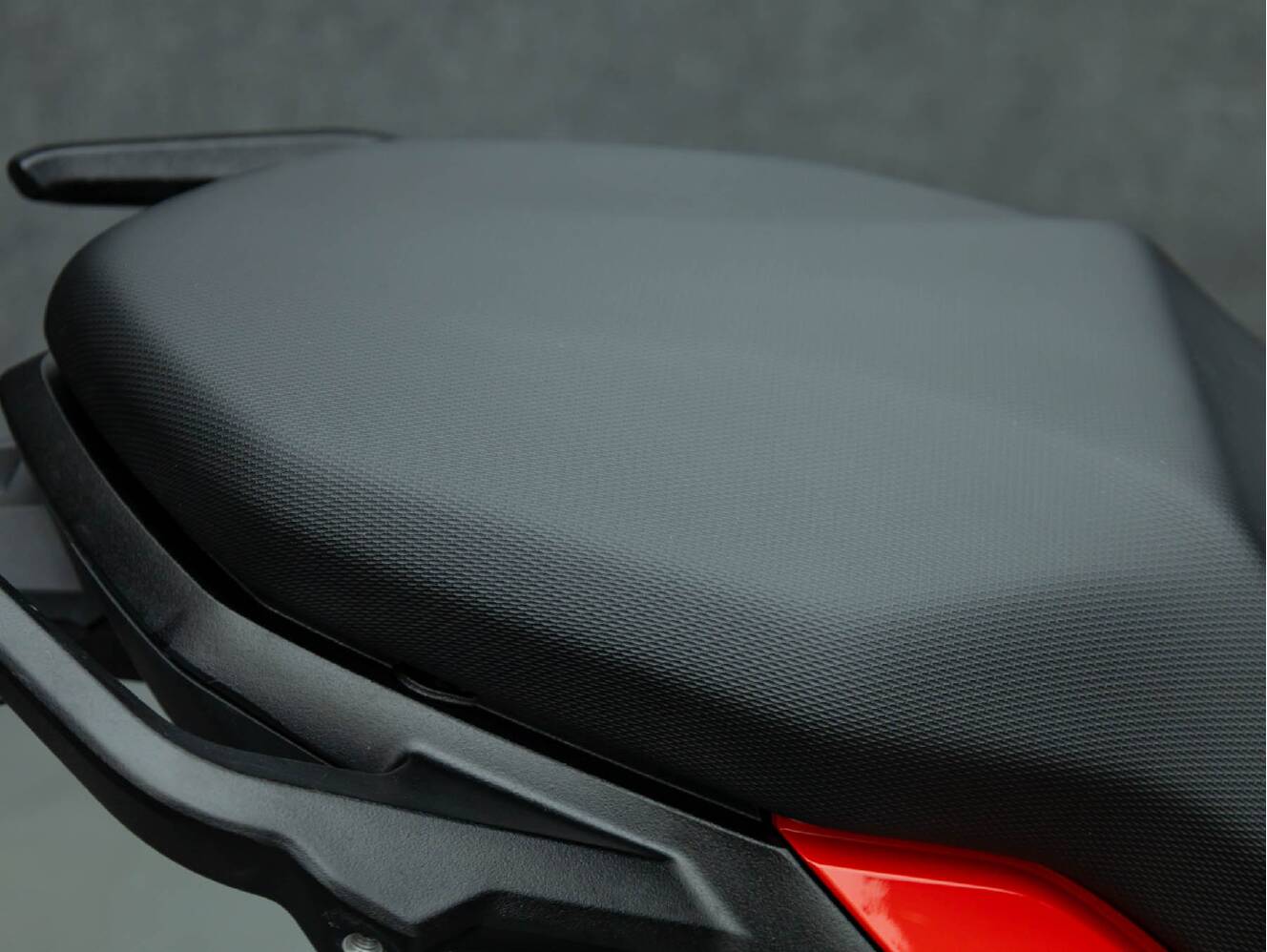 A photo of this 2020 BMW F900XR W/ABS