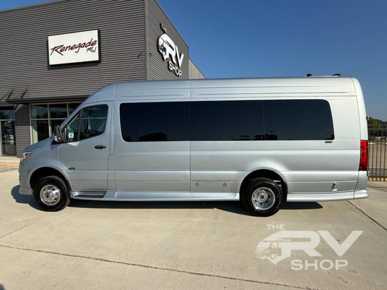 A photo of this 2027 Midwest Automotive Designs Luxe Cruiser D6