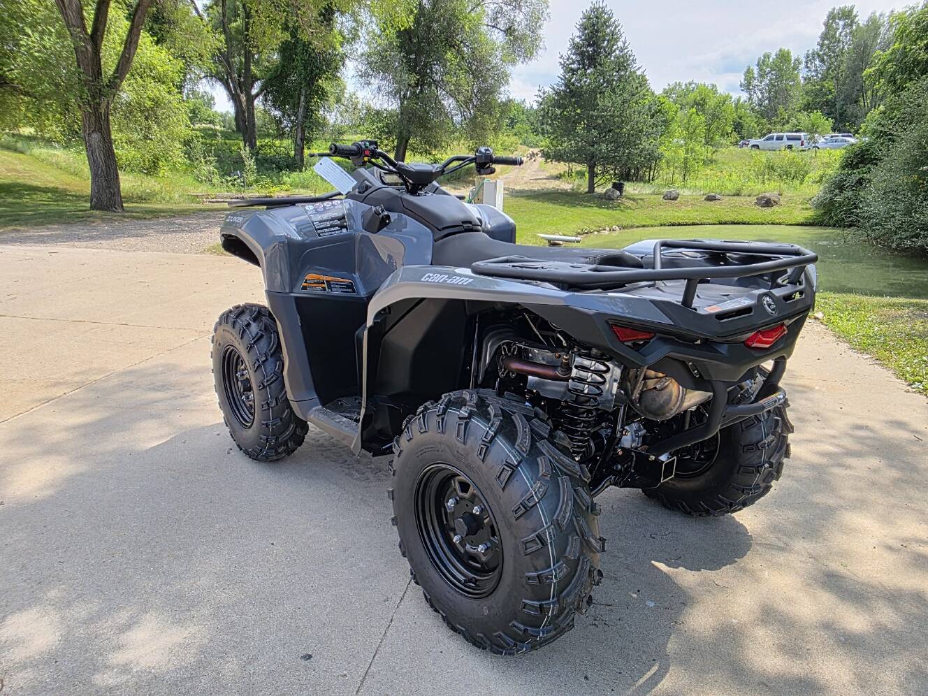 A photo of this 2026 Can-Am Outlander DPS 700