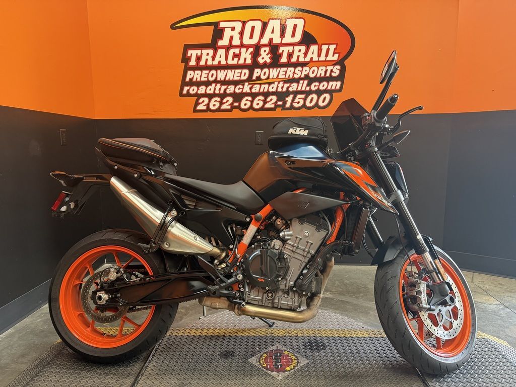 2022 KTM 890 Duke R DUKE R in Big Bend, WI