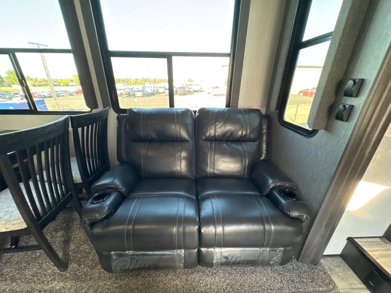A photo of this 2020 Heartland Road Warrior 413RW