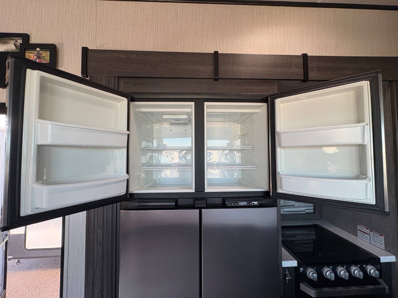 A photo of this 2020 Heartland Road Warrior 413RW