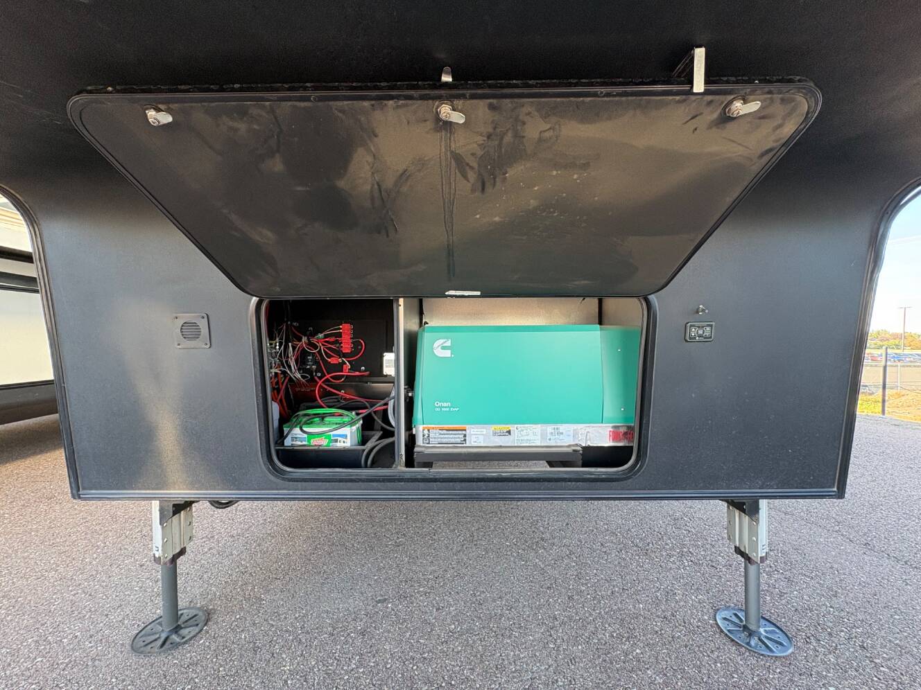 A photo of this 2020 Heartland Road Warrior 413RW