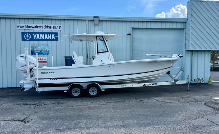 2021 Regulator 26XO Center Console Boat boat