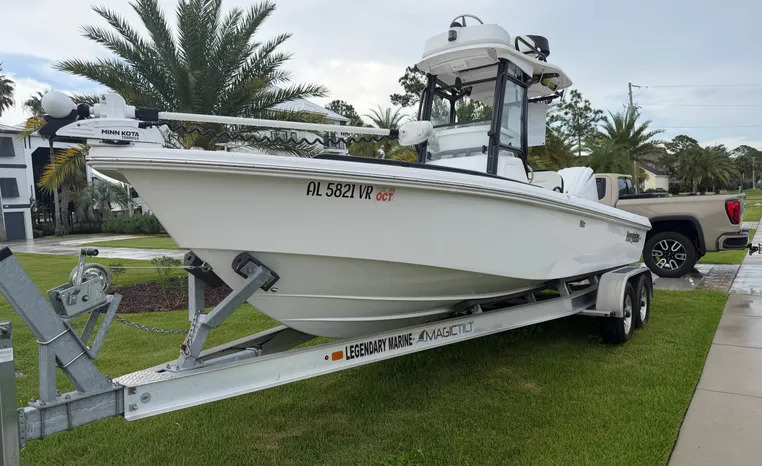 2022 Everglades 243 Center Console in orange beach AL