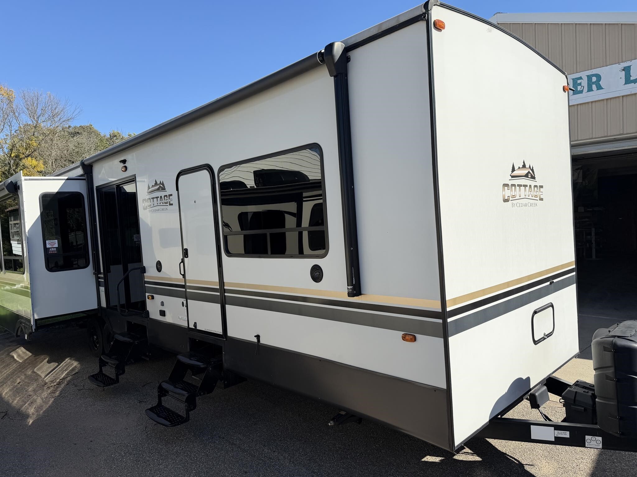 2021 Forest River CEDAR CREEK COTTAGE 40CRS RV
