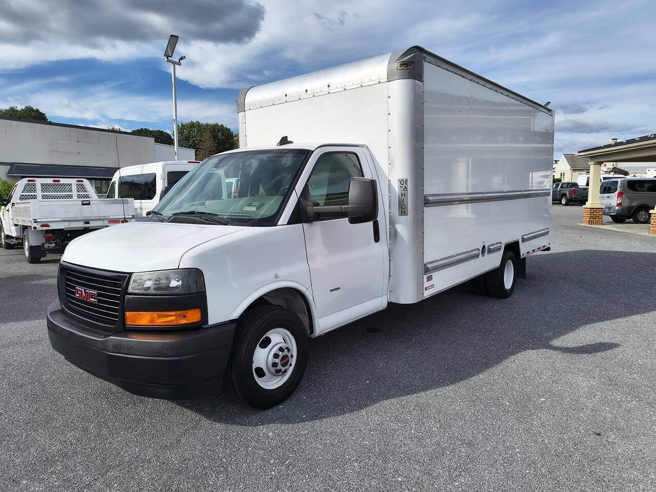 2021 GMC SAVANA in Manheim, PA