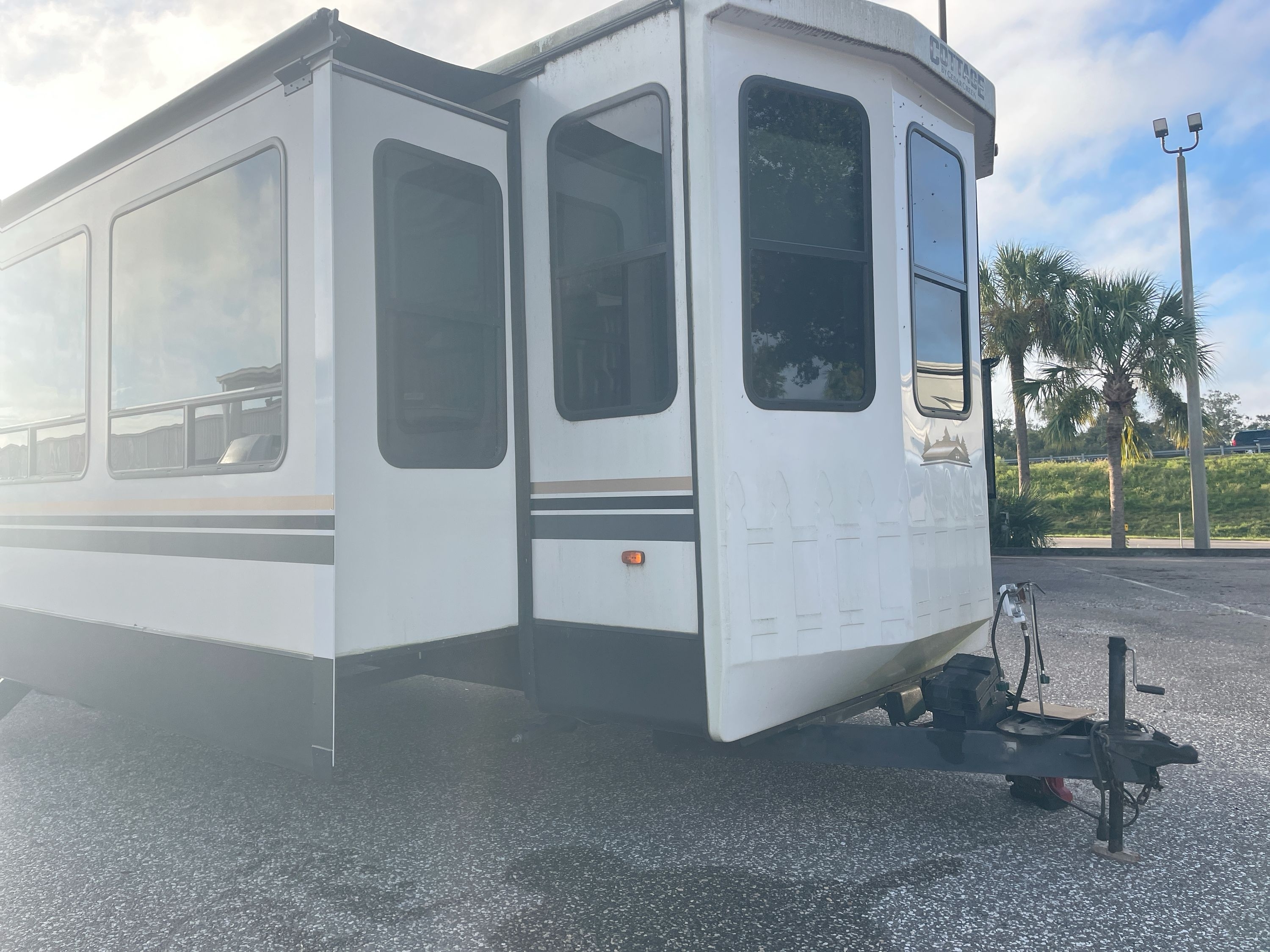 2022 Forest River CEDAR CREEK COTTAGE 40CDL RV