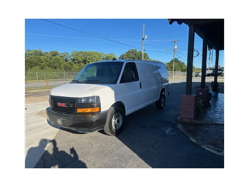 2022 GMC SAVANA G2500