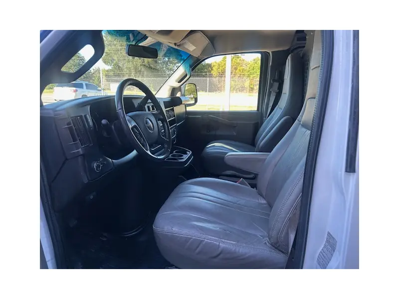 2022 GMC SAVANA G2500