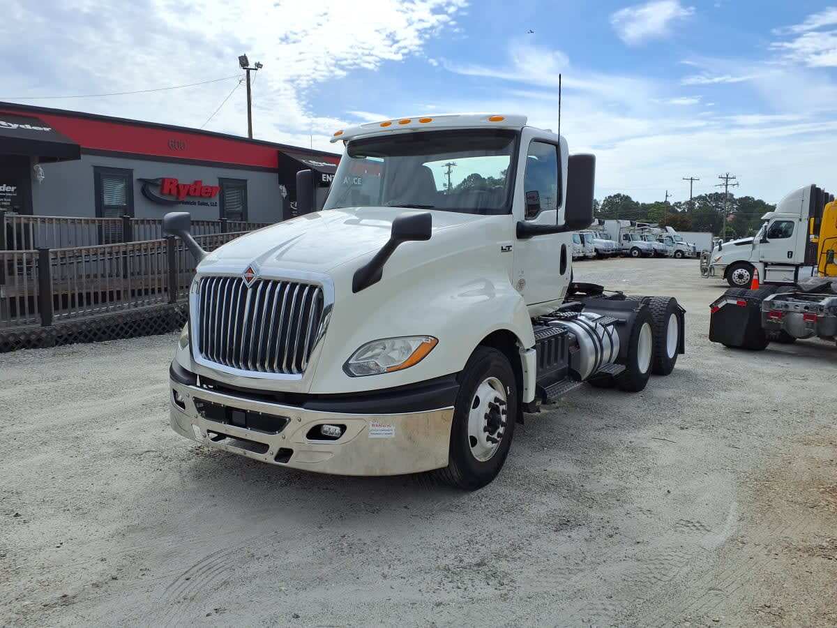 2019 INTERNATIONAL LT625 DAYCAB T/A in Greenville, SC
