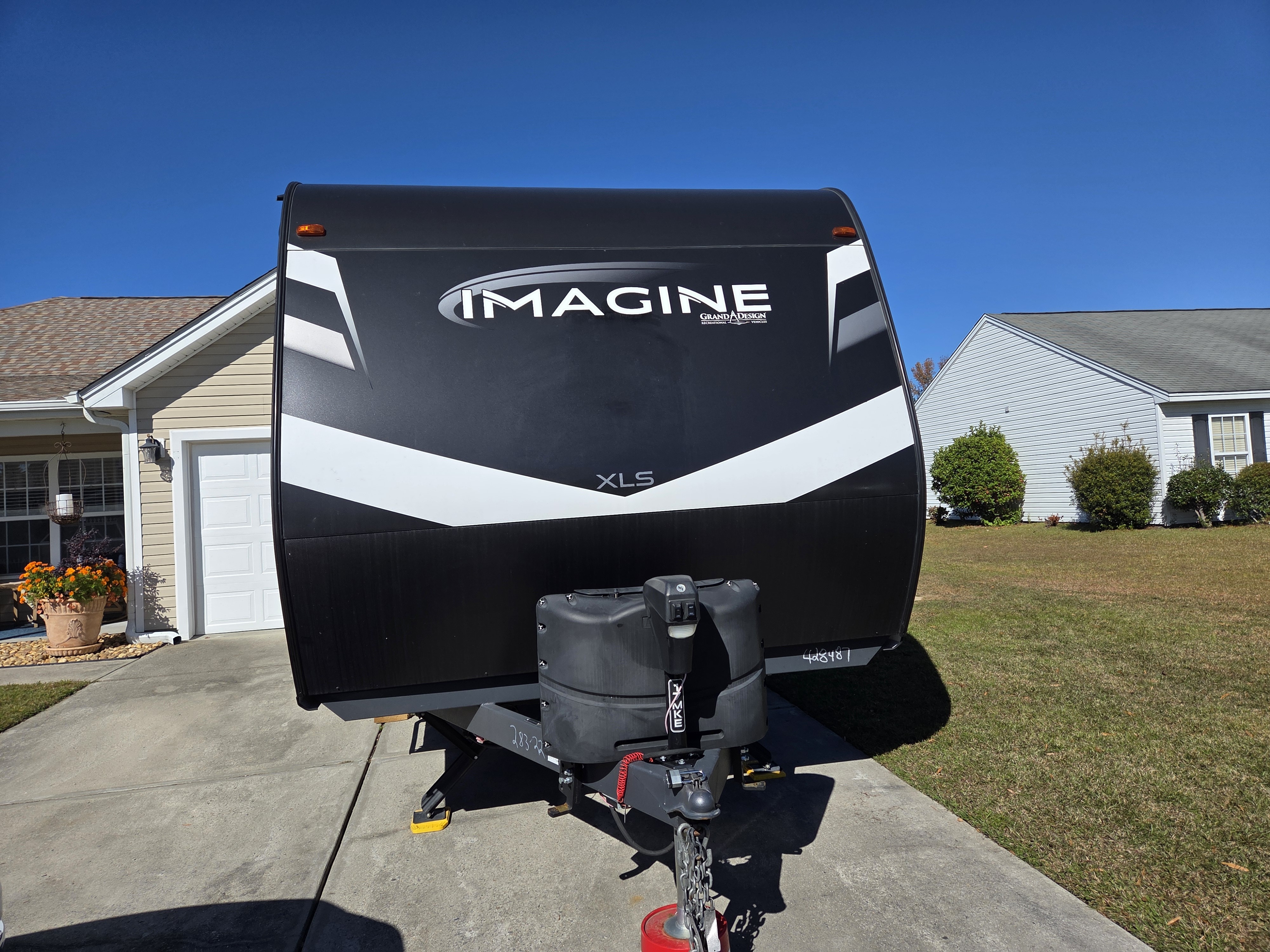 2022 Grand Design IMAGINE 17MKE RV