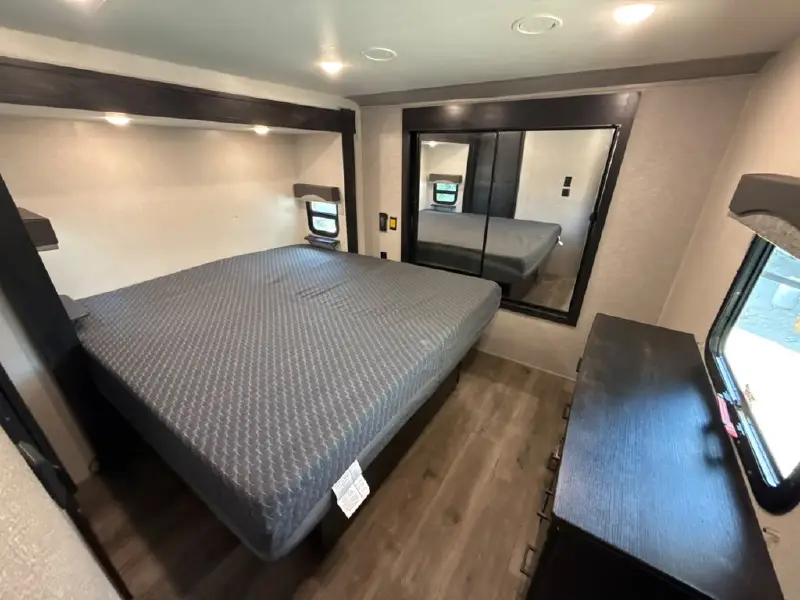 2021 HIGHLAND RIDGE LIGHT 313RLS