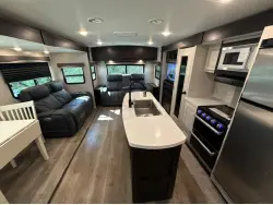 2021 HIGHLAND RIDGE LIGHT 313RLS