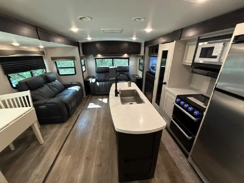2021 HIGHLAND RIDGE LIGHT 313RLS