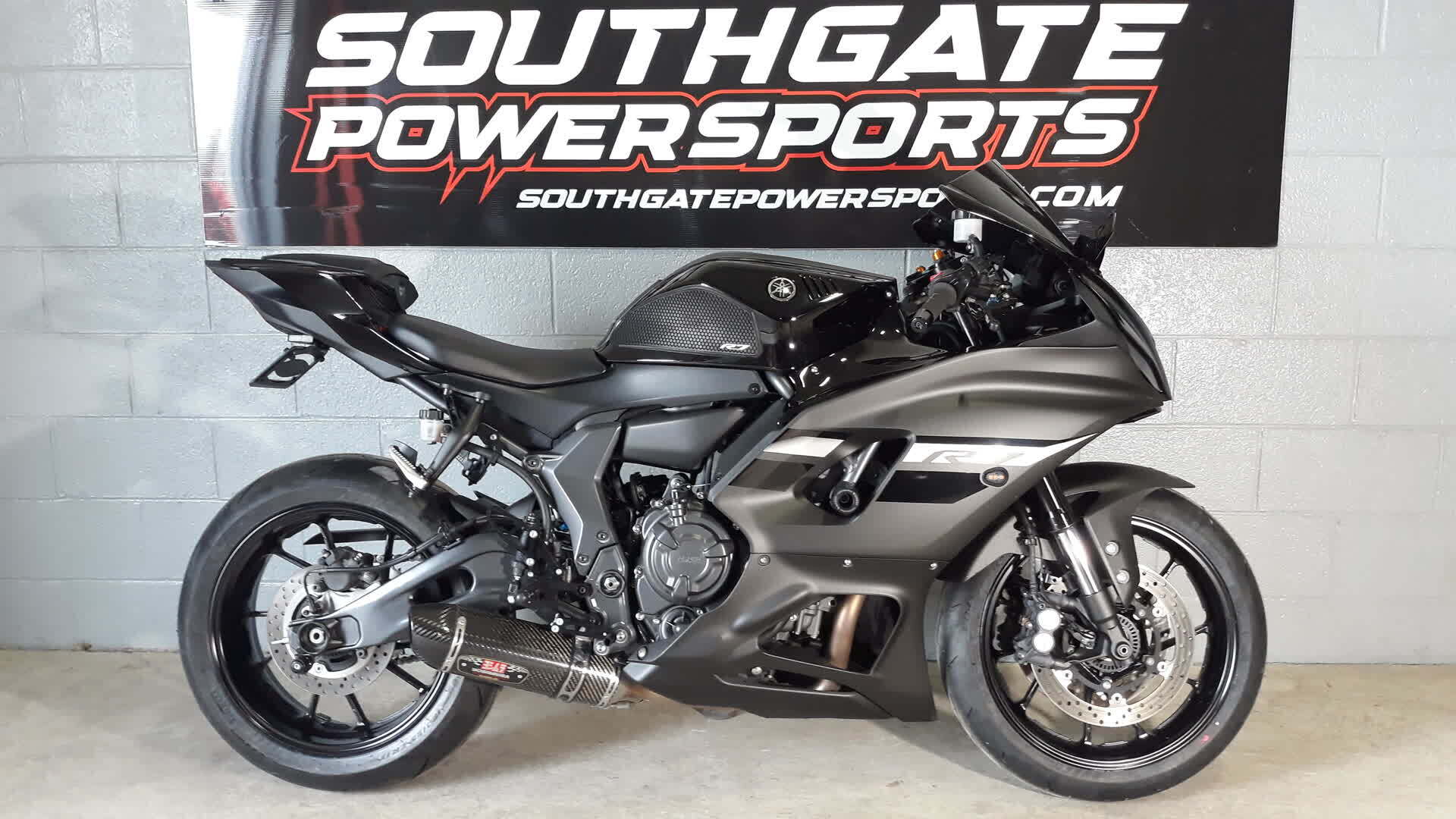2024 Yamaha YZF-R7 R7 in Southgate, MI