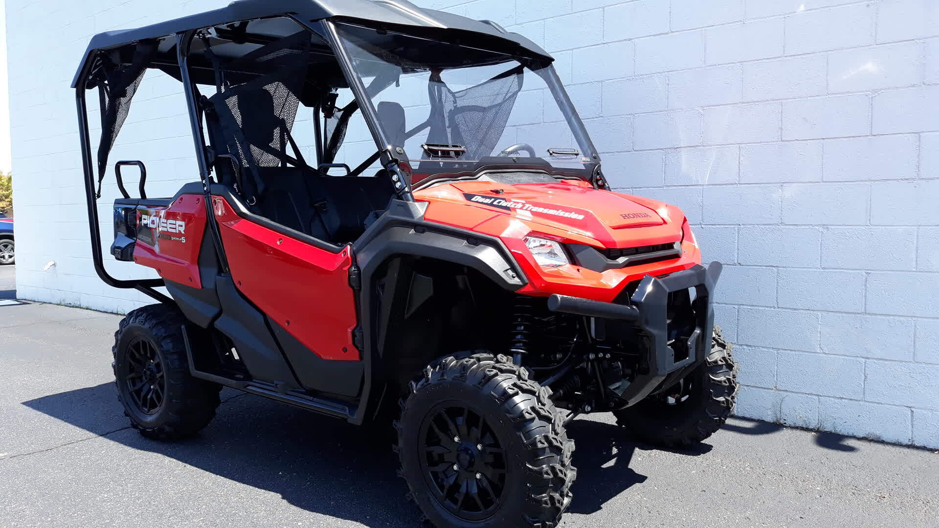 2025 Honda Pioneer 1000-5 Deluxe in southgate MI
