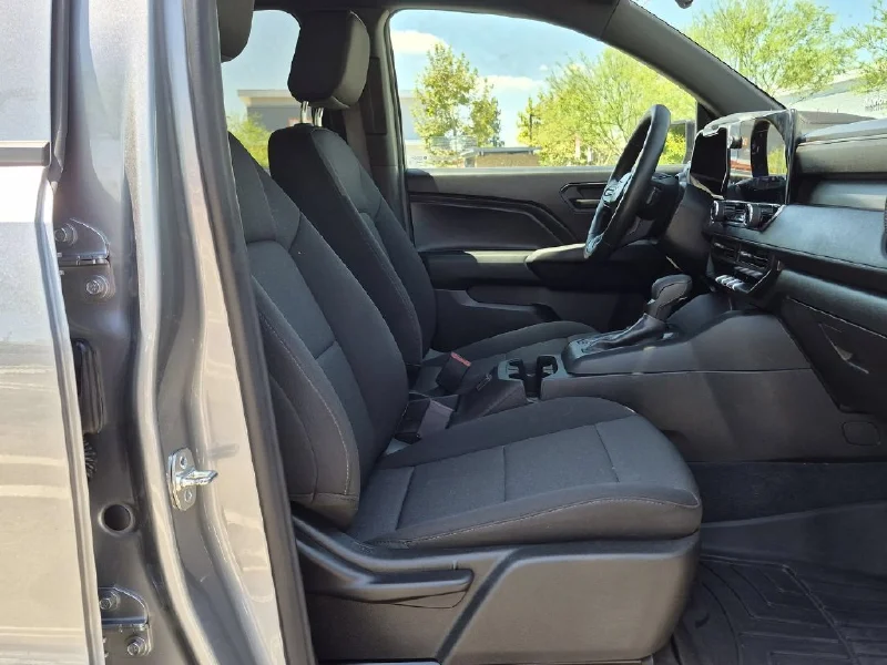 2024 CHEVROLET Colorado