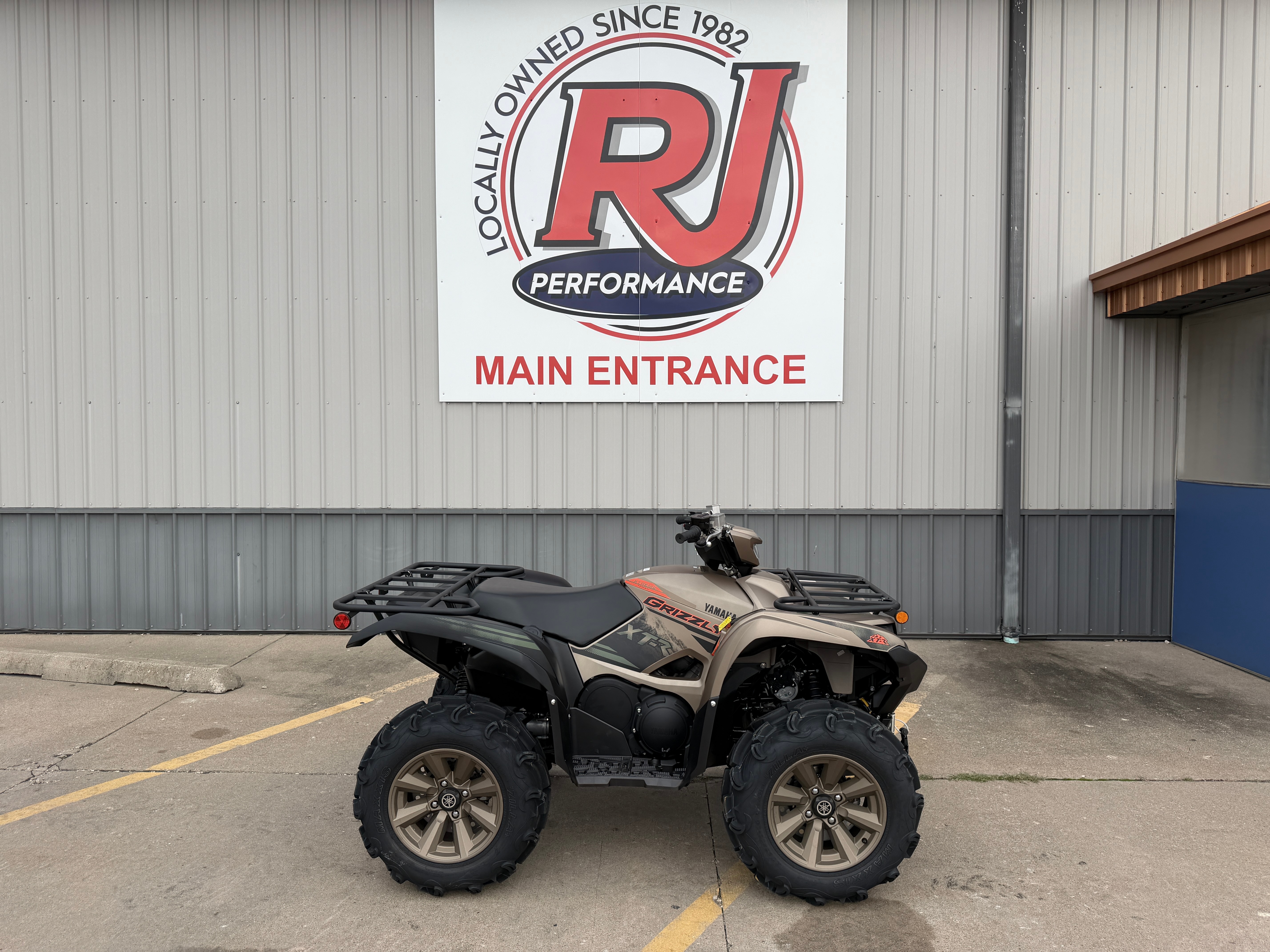 2027 Yamaha Grizzly EPS XT-R in ottumwa IA