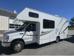2016 THOR MOTOR COACH FOUR WINDS MAJESTIC 23A