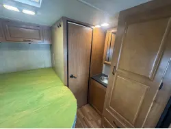 2016 THOR MOTOR COACH FOUR WINDS MAJESTIC 23A