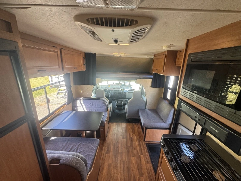 2016 THOR MOTOR COACH FOUR WINDS MAJESTIC 23A