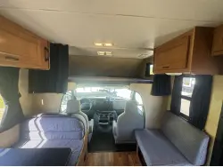 2016 THOR MOTOR COACH FOUR WINDS MAJESTIC 23A