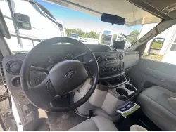 2016 THOR MOTOR COACH FOUR WINDS MAJESTIC 23A