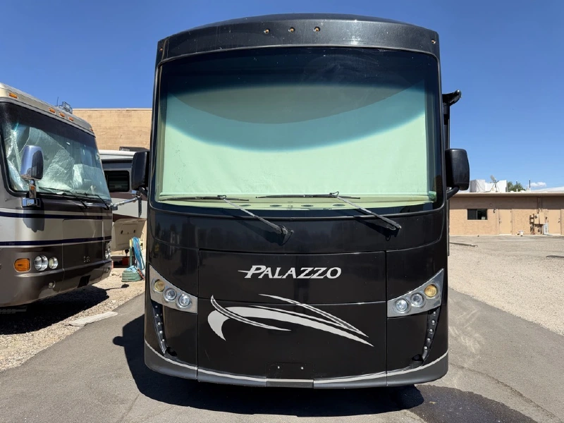 2017 THOR MOTOR COACH