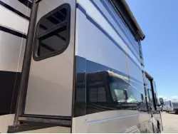 2017 THOR MOTOR COACH PALAZZO 36 1