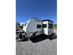 2021 FOREST RIVER SURVEYOR LEGEND 202RBLE