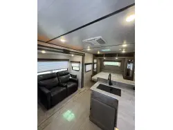 2021 FOREST RIVER SURVEYOR LEGEND 202RBLE