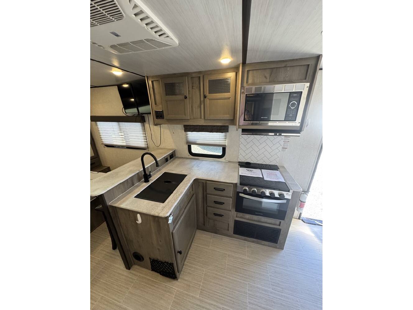 A photo of this 2021 Forest River SURVEYOR LEGEND 202RBLE