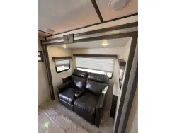 2021 FOREST RIVER SURVEYOR LEGEND 202RBLE