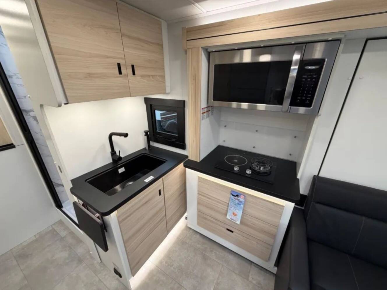 A photo of this 2026 Jayco Melbourne Prestige 25MP