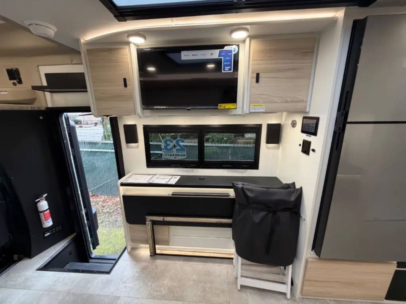 A photo of this 2026 Jayco Melbourne Prestige 25MP