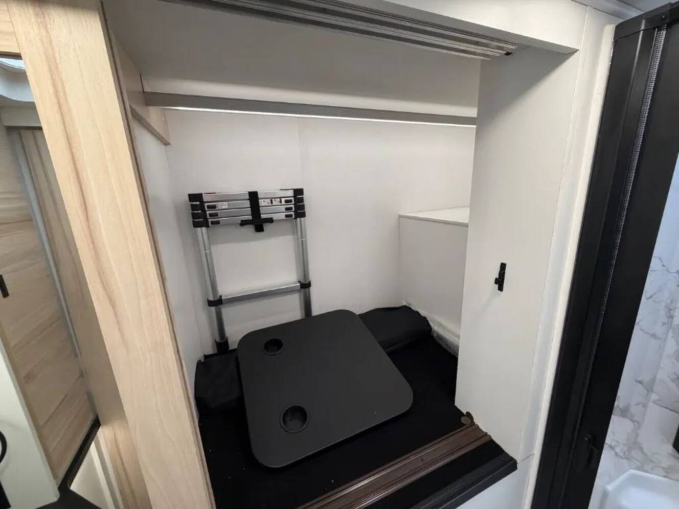 A photo of this 2026 Jayco Melbourne Prestige 25MP