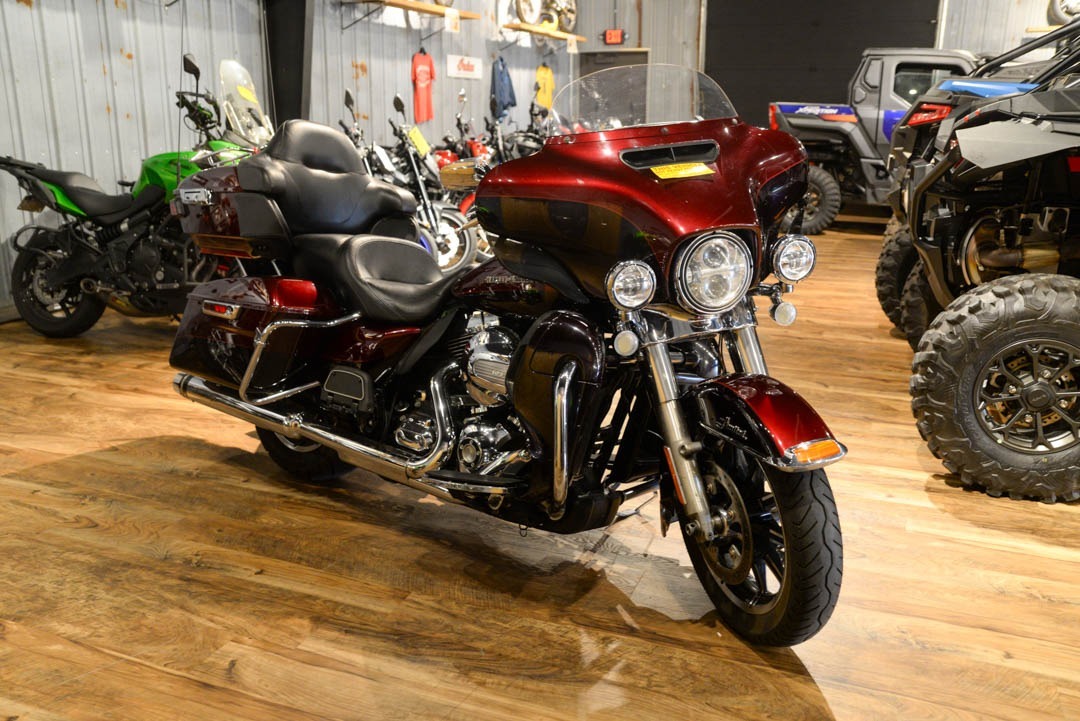 2015 Harley-Davidson Ultra Limited Low ULTRA LIMITED LOW in Madison, WI