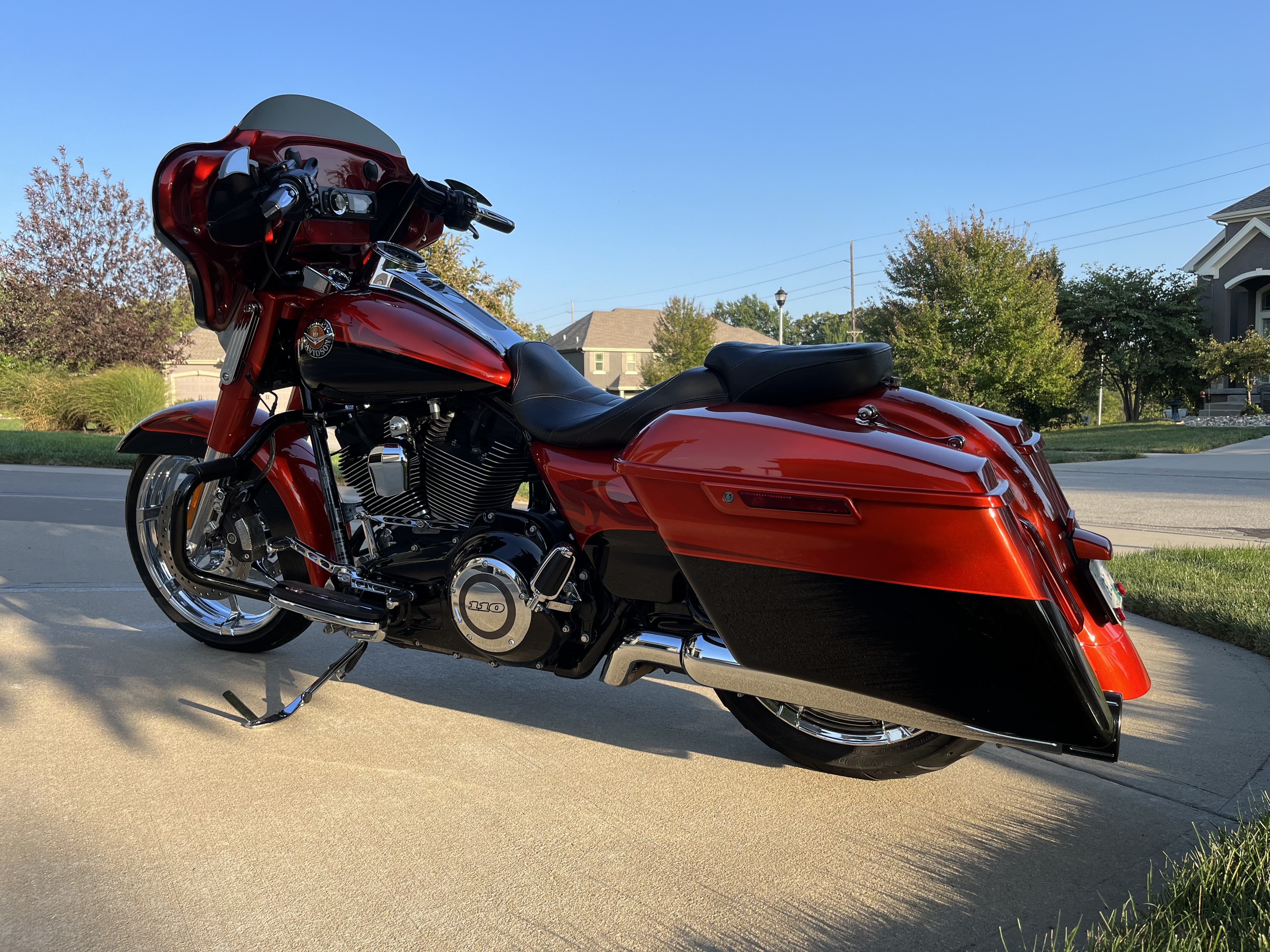 2014 Harley-Davidson ROAD KING CVO in brownsboro AL