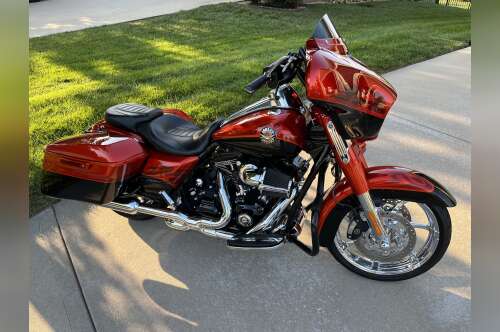 2014 Harley-Davidson ROAD KING CVO in brownsboro AL