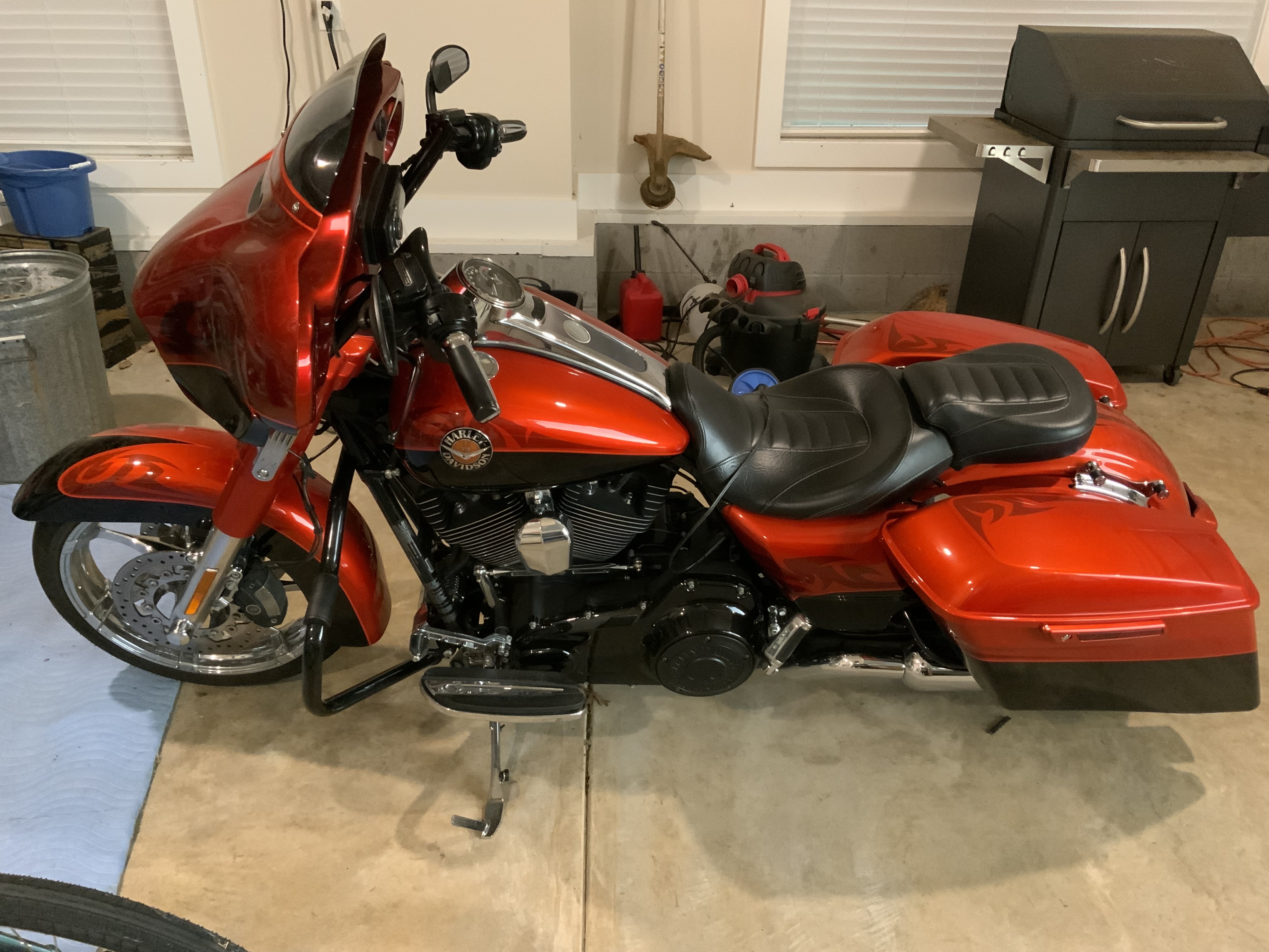2014 Harley-Davidson ROAD KING CVO in brownsboro AL
