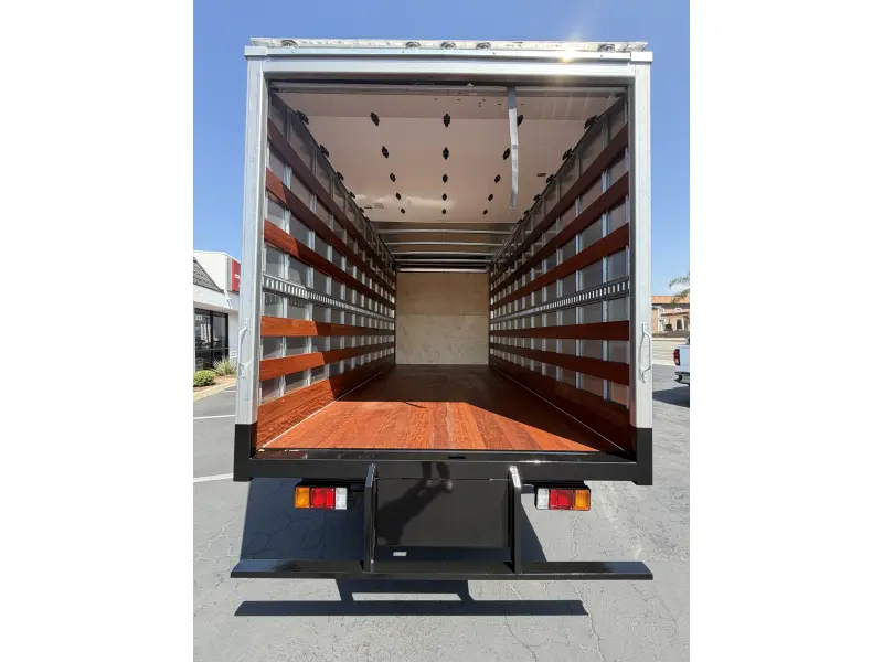 2026 ISUZU NPR HD GAS 16'