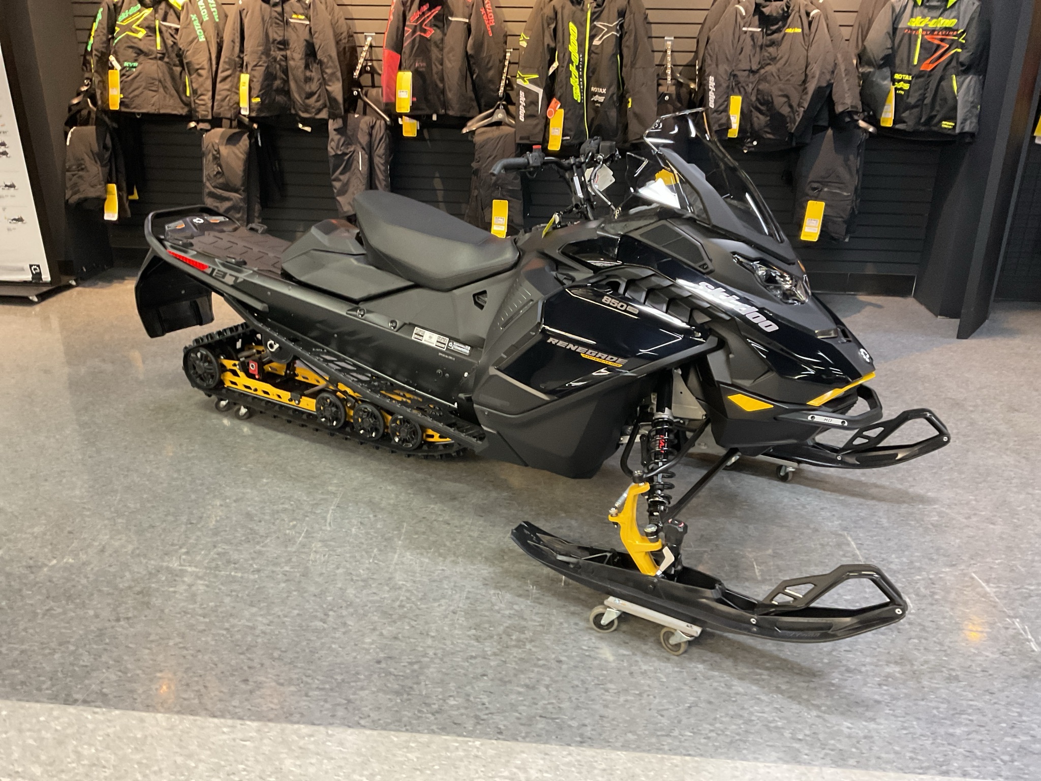 2027 Ski-Doo Renegade Adrenaline w/ Enduro Package 850 E-TEC ES Ice BASE in rutland VT