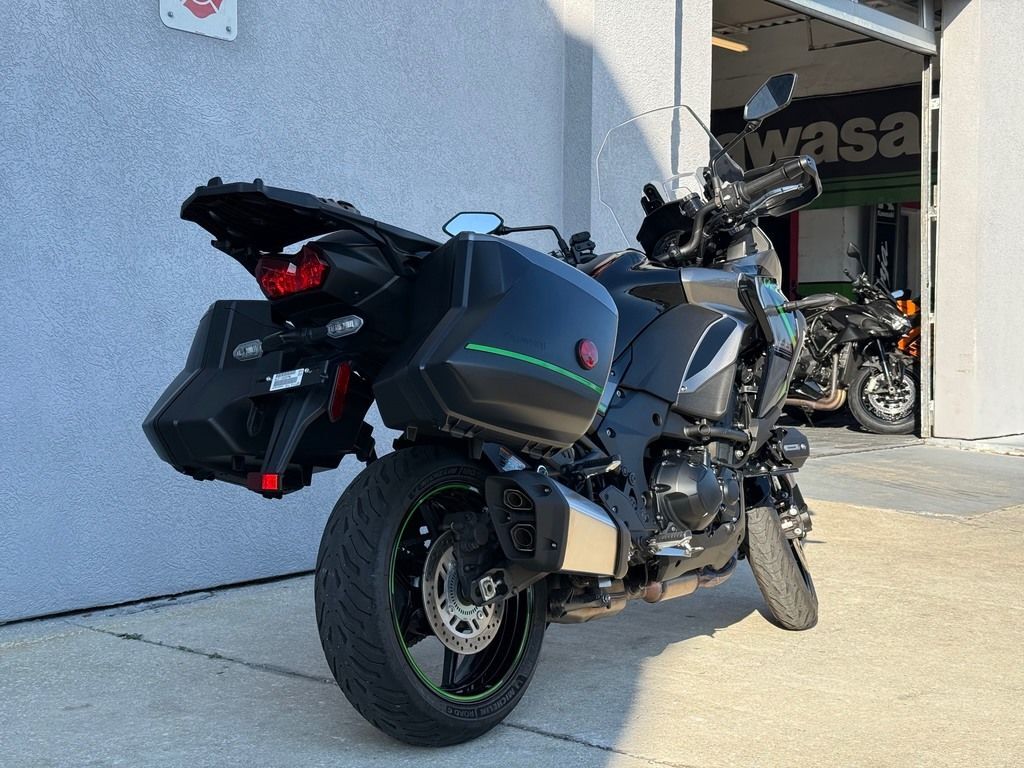 2025 Kawasaki Versys® 1100 SE LT ABS in cocoa FL