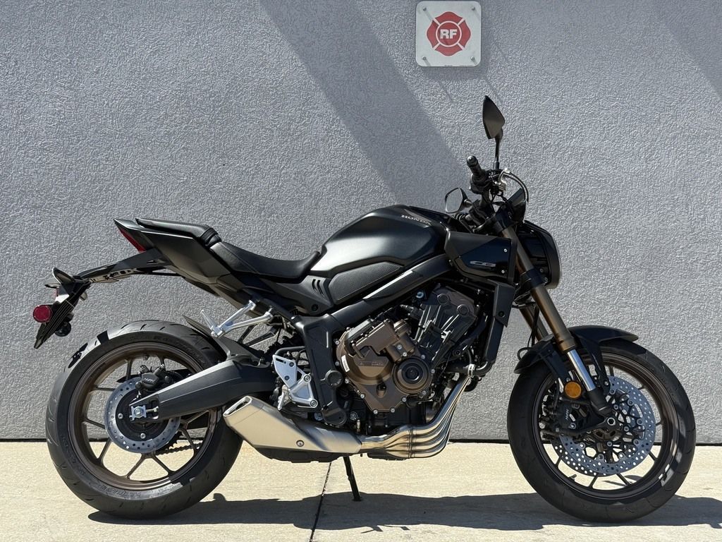 2026 Honda® CB650R E-Clutch BASE in Cocoa, FL