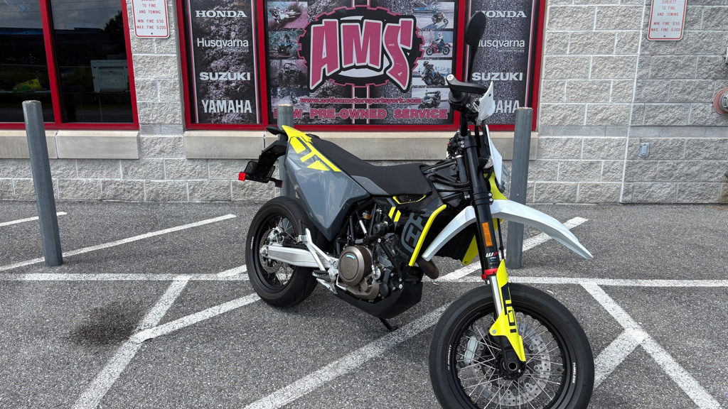2023 Husqvarna Motorcycles Supermoto 701 in york PA