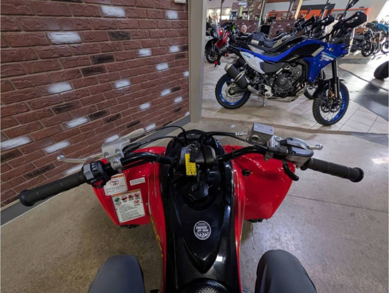 A photo of this 2025 Yamaha Raptor 700R SE