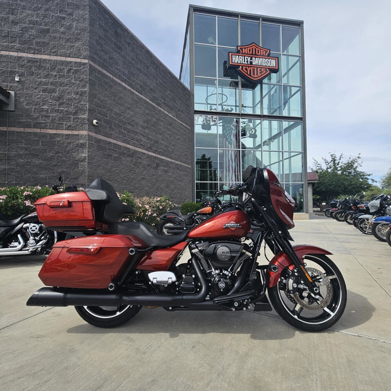2025 Harley-Davidson Street Glide in Tucson, AZ
