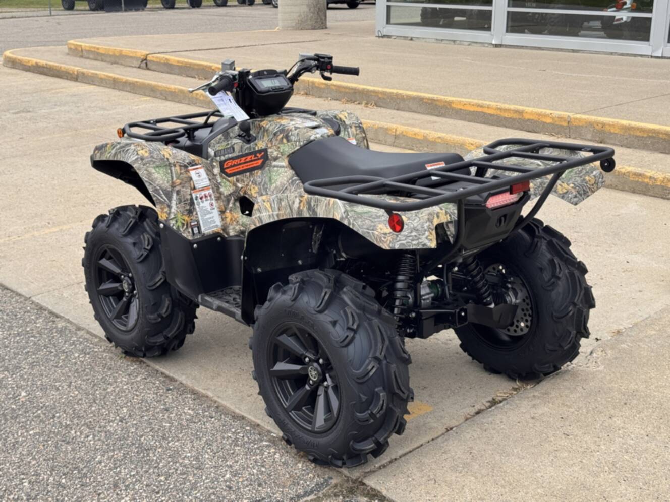 A photo of this 2027 Yamaha Grizzly EPS Camo EPS XT-R