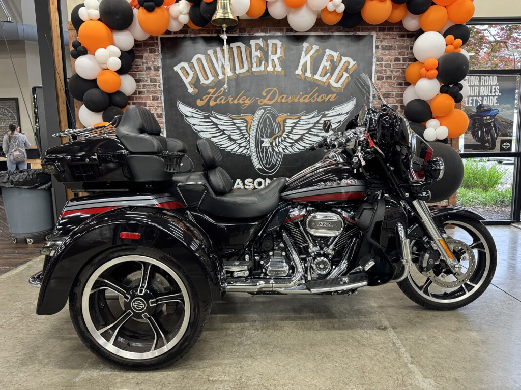 2020 Harley-Davidson Trike CVO Tri Glide CVO in Mason, OH